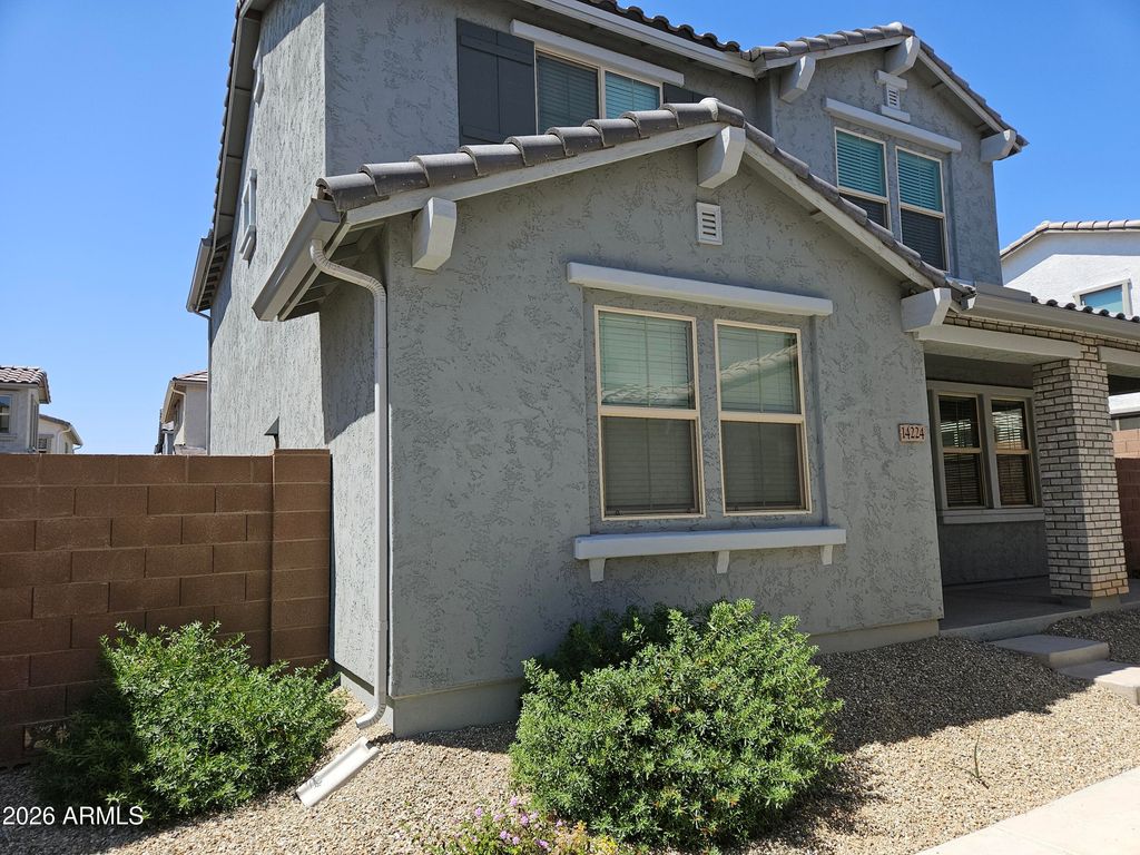 14224 W HACKAMORE Drive, Surprise, AZ 85387 — exterior