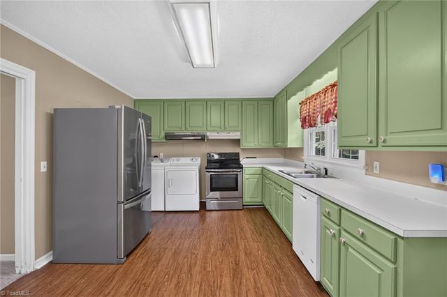 1115 E Willowbrook Drive, Burlington, NC 27215