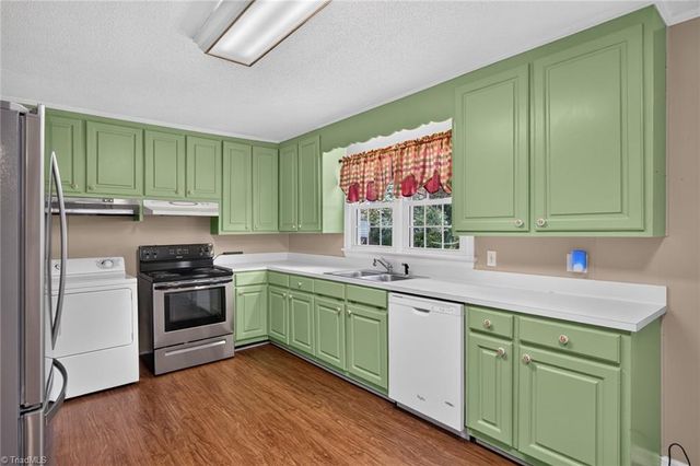 1115 E Willowbrook Drive, Burlington, NC 27215