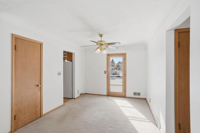 2112 Suburban Avenue, Saint Paul, MN 55119