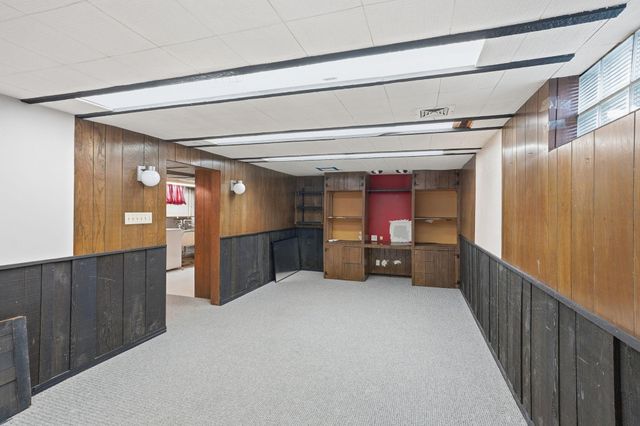 2112 Suburban Avenue, Saint Paul, MN 55119