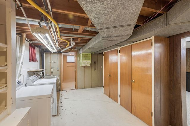 2112 Suburban Avenue, Saint Paul, MN 55119