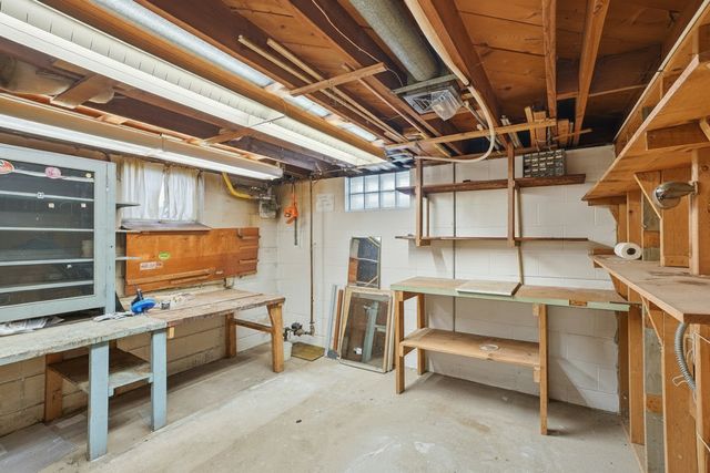 2112 Suburban Avenue, Saint Paul, MN 55119