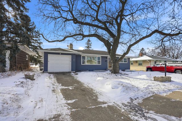 2112 Suburban Avenue, Saint Paul, MN 55119