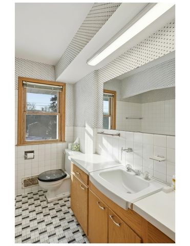 2112 Suburban Avenue, Saint Paul, MN 55119