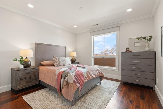 519 Broadway 305, Somerville, MA 02145