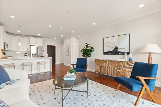519 Broadway 305, Somerville, MA 02145