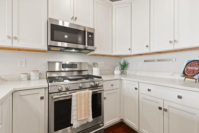 519 Broadway 305, Somerville, MA 02145
