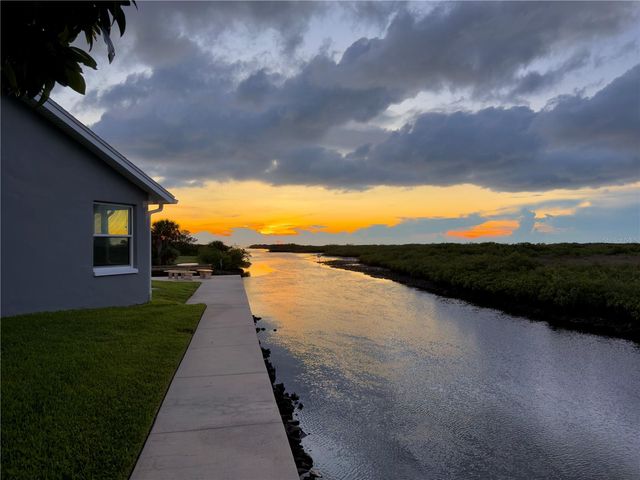 15723 DONZI DRIVE, Hudson, FL 34667