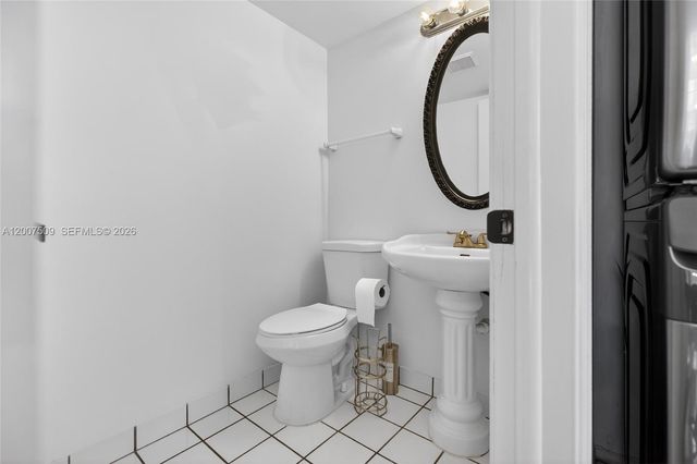 12422 Alternate A1a Q5 Q5, Palm Beach Gardens, FL 33410