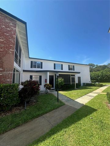 12422 Alternate A1a Q5 Q5, Palm Beach Gardens, FL 33410