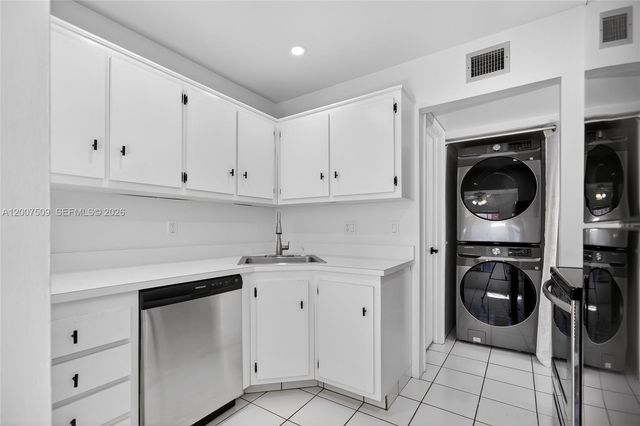 12422 Alternate A1a Q5 Q5, Palm Beach Gardens, FL 33410