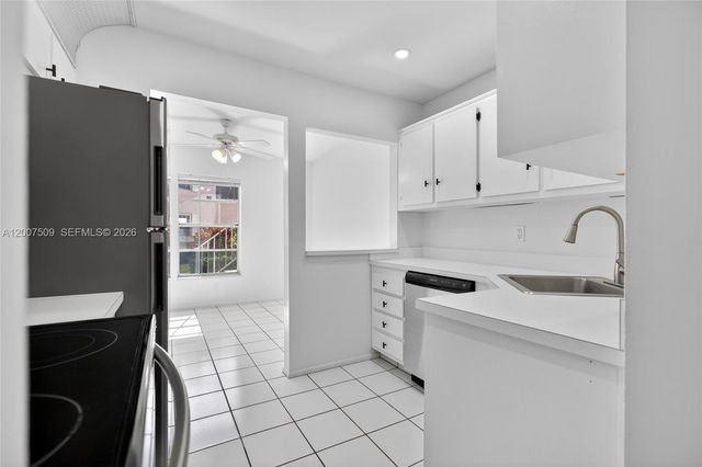 12422 Alternate A1a Q5 Q5, Palm Beach Gardens, FL 33410