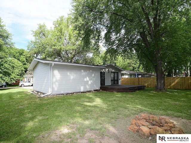 1612 Northridge Road, Beatrice, NE 68310