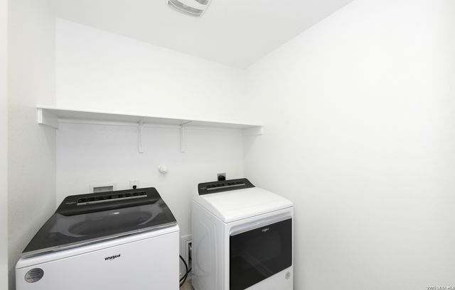 10643 W MILITARY DR, San Antonio, TX 78251