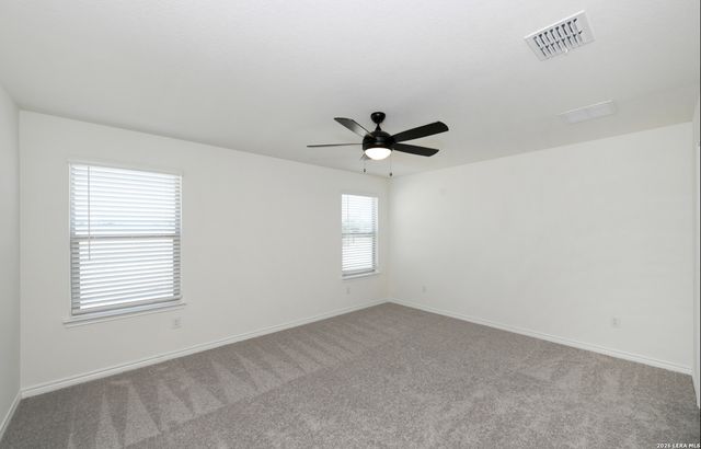 10643 W MILITARY DR, San Antonio, TX 78251