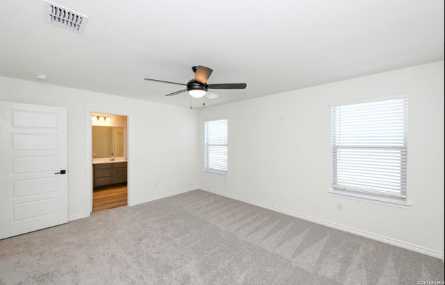 10643 W MILITARY DR, San Antonio, TX 78251