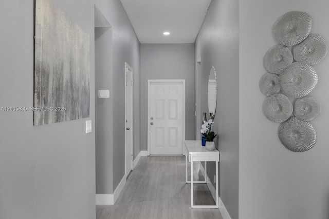 5861 S Sable Cir, Margate, FL 33063