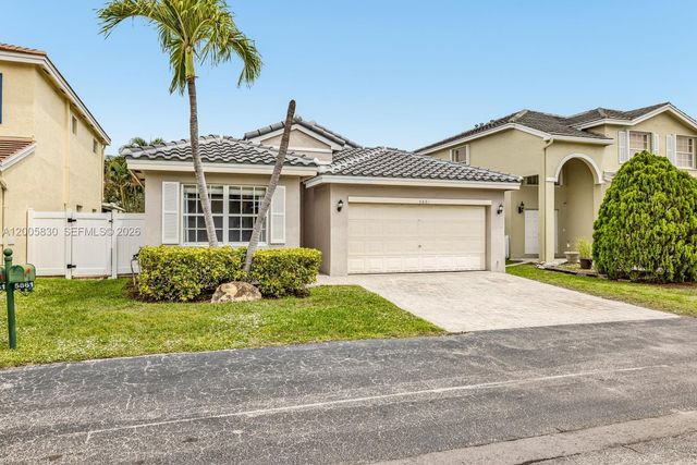 5861 S Sable Cir, Margate, FL 33063