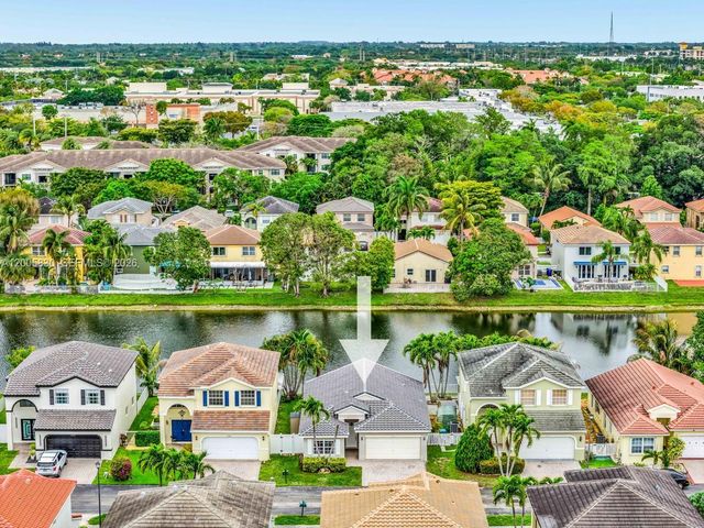 5861 S Sable Cir, Margate, FL 33063