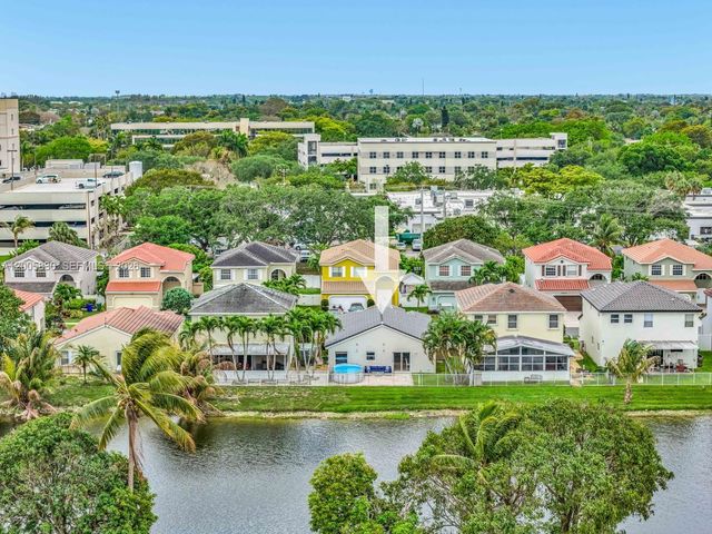 5861 S Sable Cir, Margate, FL 33063