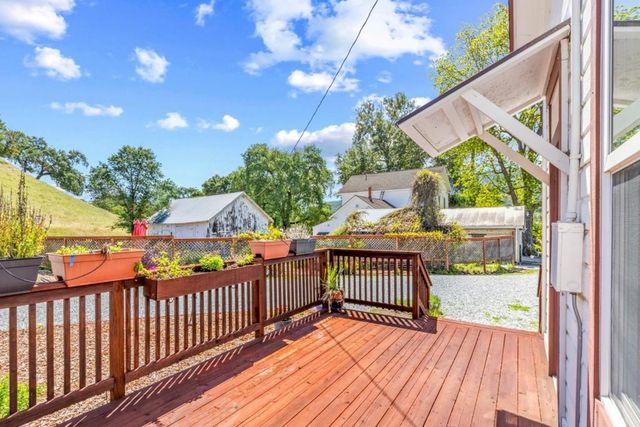 2485 Hecker Pass Road, Gilroy, CA 95020