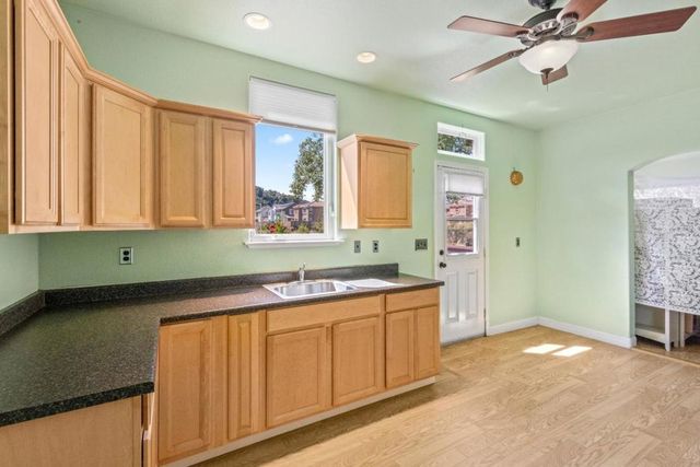 2485 Hecker Pass Road, Gilroy, CA 95020