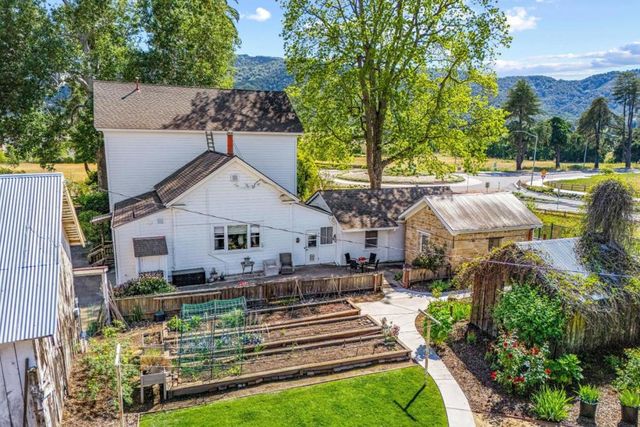 2485 Hecker Pass Road, Gilroy, CA 95020
