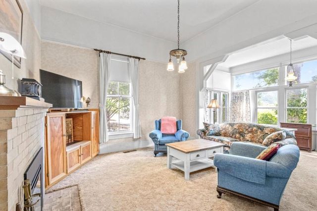 2485 Hecker Pass Road, Gilroy, CA 95020