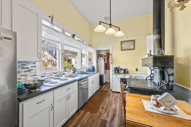 2485 Hecker Pass Road, Gilroy, CA 95020