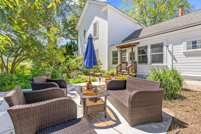2485 Hecker Pass Road, Gilroy, CA 95020