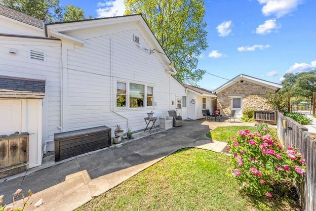 2485 Hecker Pass Road, Gilroy, CA 95020