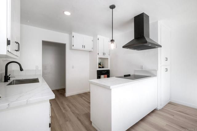 3895 Hatton Street, San Diego, CA 92111