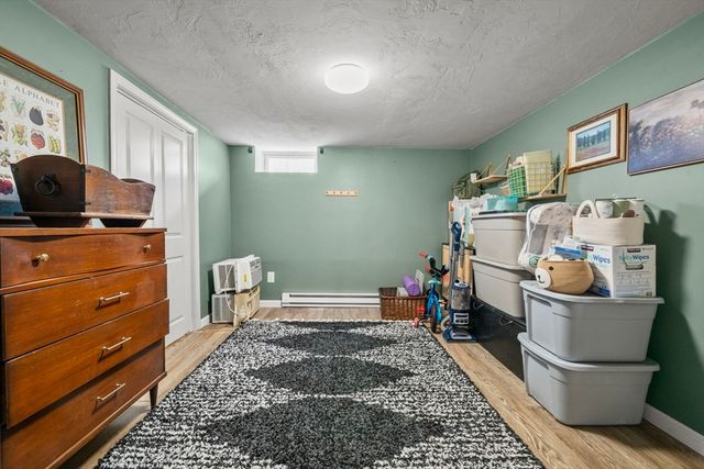 5 Wellesley Ave, Worcester, MA 01605