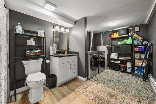 5 Wellesley Ave, Worcester, MA 01605