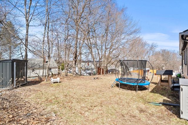 5 Wellesley Ave, Worcester, MA 01605