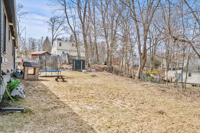 5 Wellesley Ave, Worcester, MA 01605