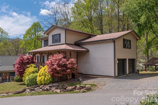 129 Valley Creek Drive, Maggie Valley, NC 28751