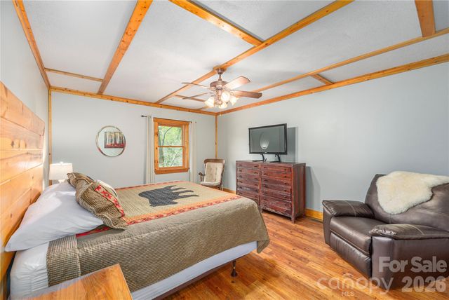 129 Valley Creek Drive, Maggie Valley, NC 28751