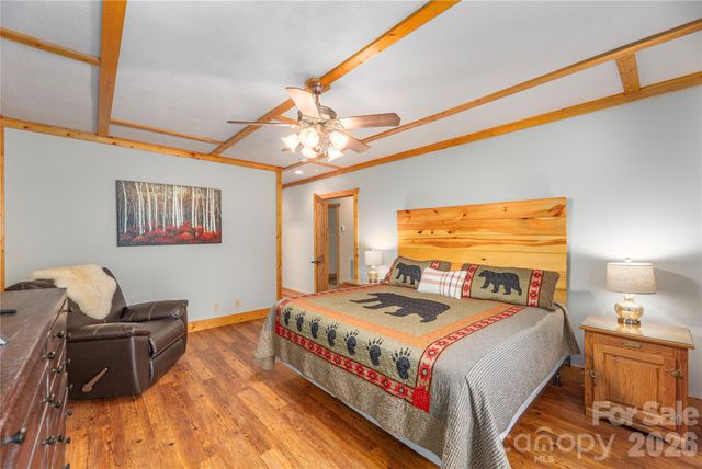 129 Valley Creek Drive, Maggie Valley, NC 28751