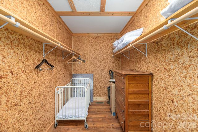 129 Valley Creek Drive, Maggie Valley, NC 28751