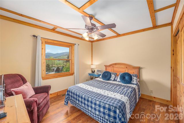 129 Valley Creek Drive, Maggie Valley, NC 28751