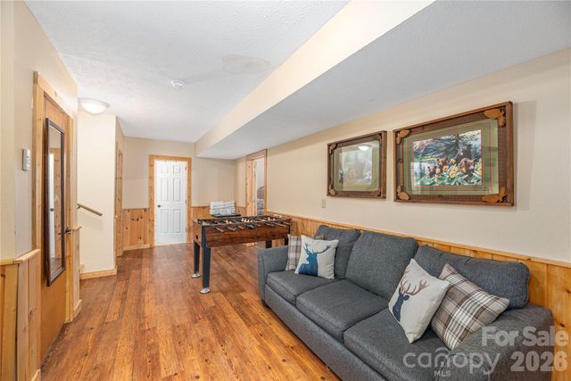 129 Valley Creek Drive, Maggie Valley, NC 28751