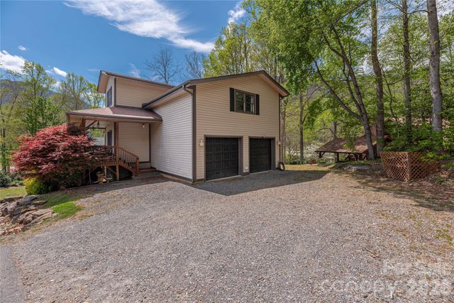 129 Valley Creek Drive, Maggie Valley, NC 28751