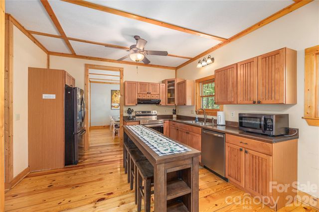129 Valley Creek Drive, Maggie Valley, NC 28751