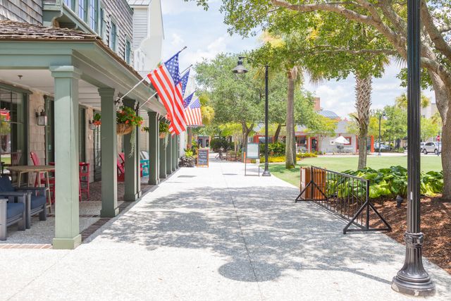 2730 Old Oak Walk, Seabrook Island, SC 29455