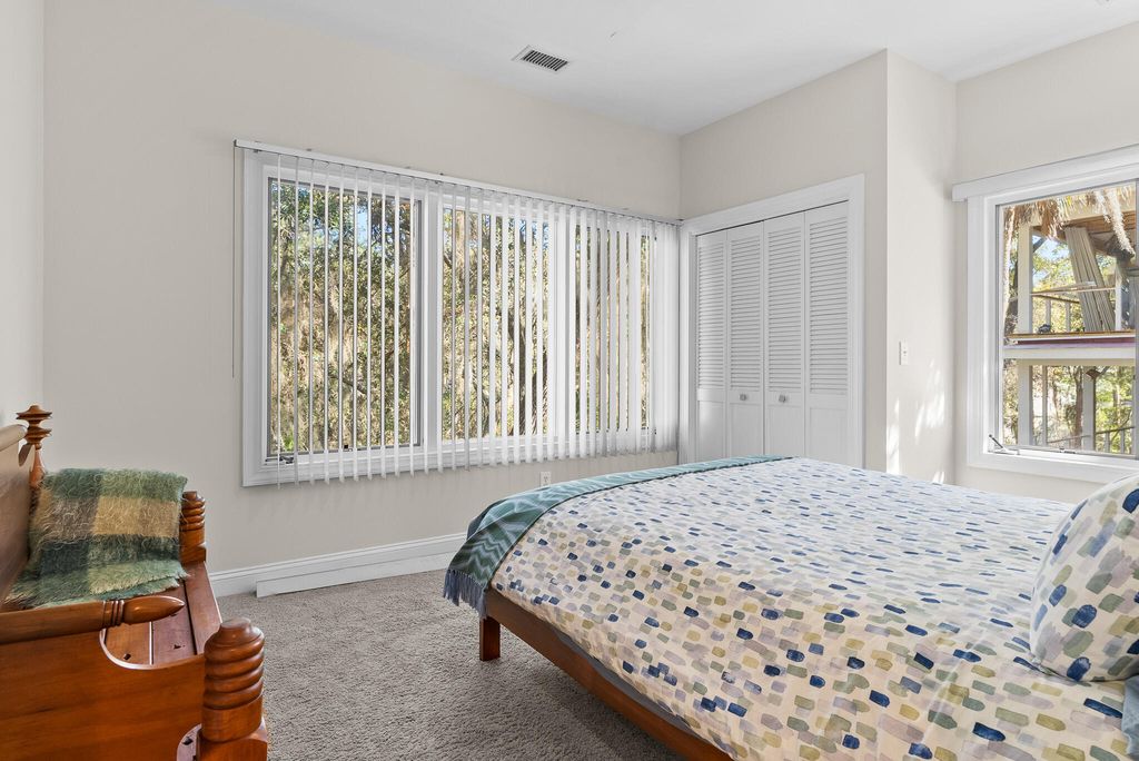 Image 20 of property listing at 2730 Old Oak Walk, Seabrook Island, SC 29455