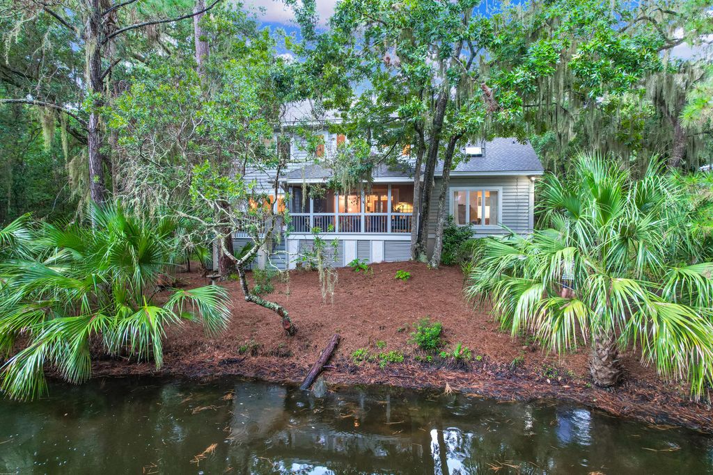 Image 3 of property listing at 2730 Old Oak Walk, Seabrook Island, SC 29455