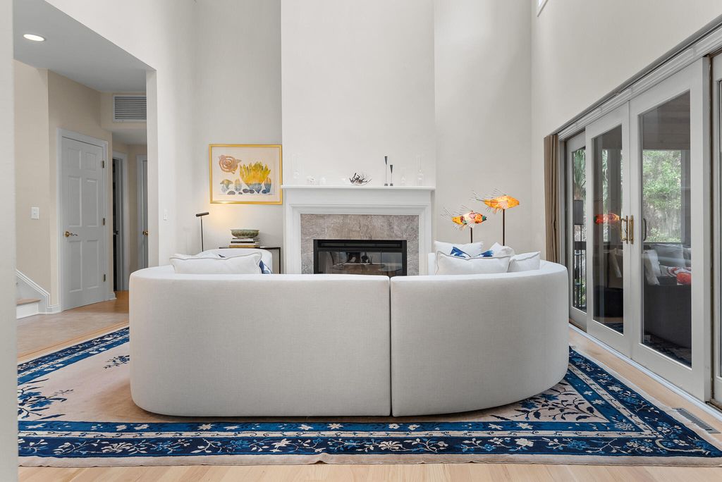 Image 6 of property listing at 2730 Old Oak Walk, Seabrook Island, SC 29455