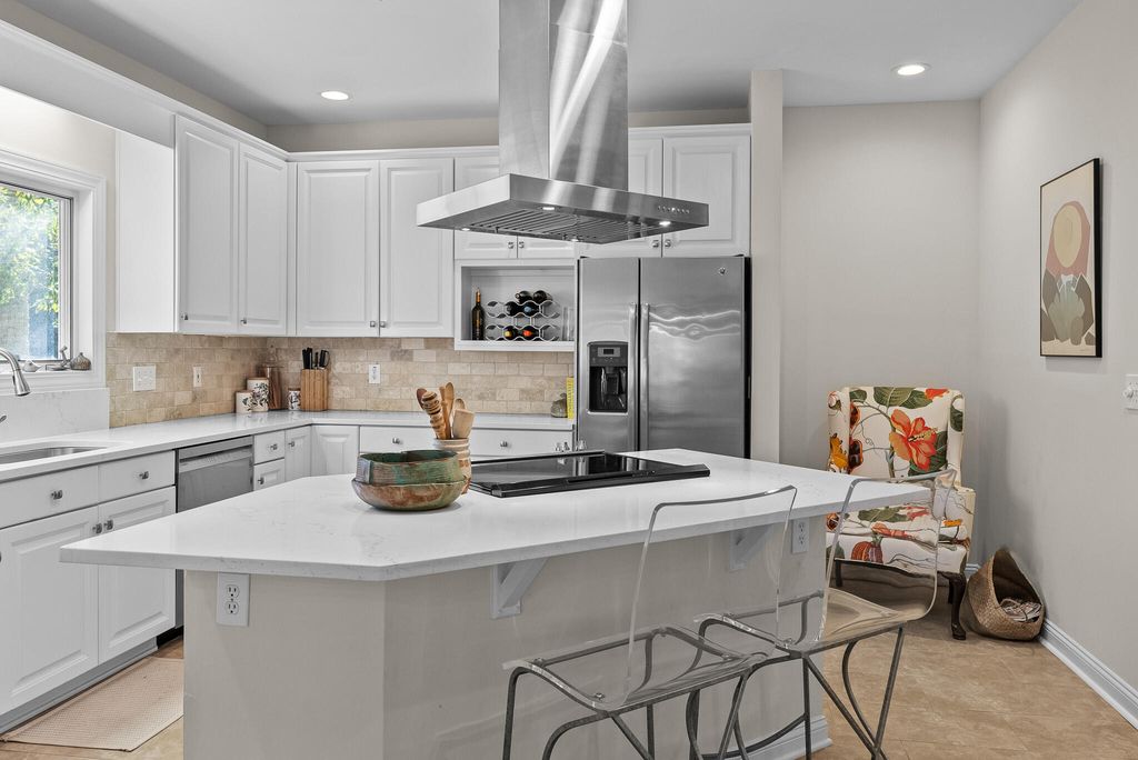 Image 9 of property listing at 2730 Old Oak Walk, Seabrook Island, SC 29455